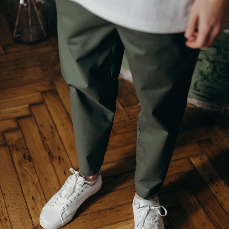 Celana chino slim fit