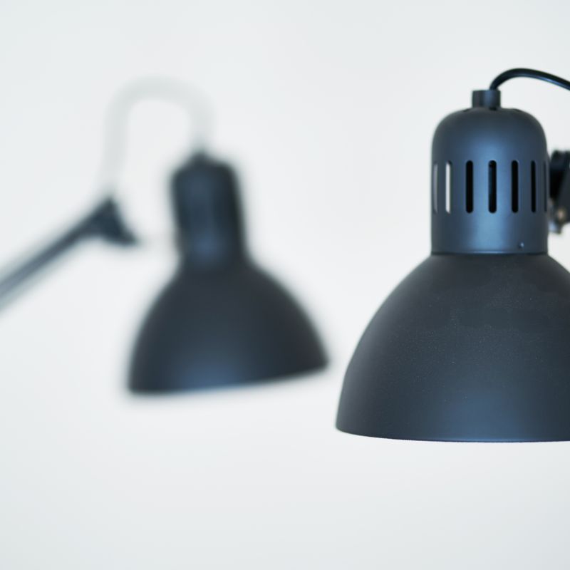 Lampu meja LED